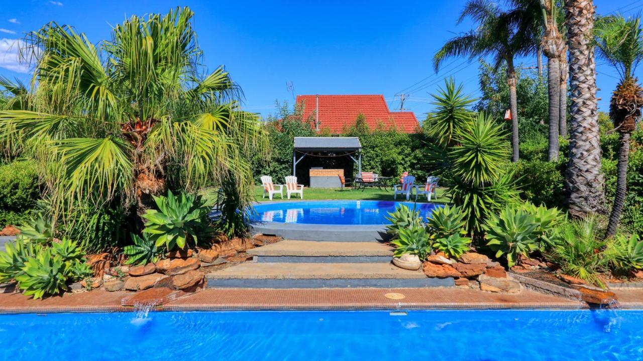 Country Leisure Motor Inn Ντούμπο Εξωτερικό φωτογραφία