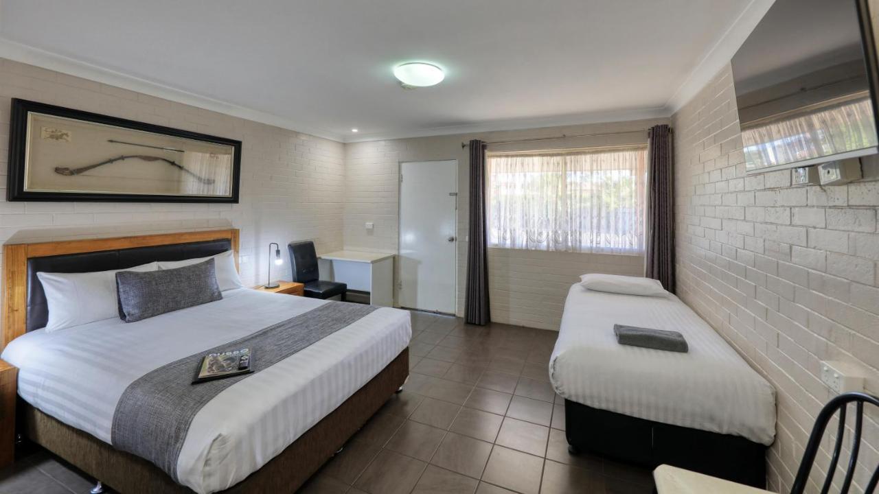 Country Leisure Motor Inn Ντούμπο Εξωτερικό φωτογραφία
